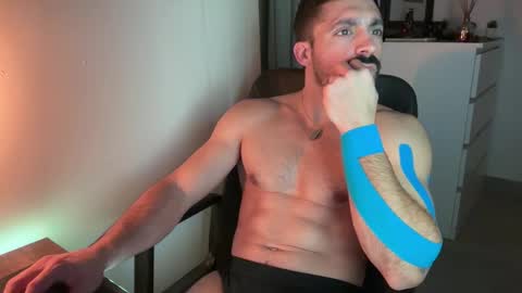 tarquit8 online show from February 13, 10:02 pm