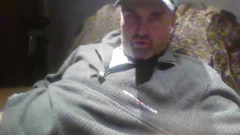 Snapshot of tarzeny77 chatting on February 26, 2:08 am tarzeny77 online show from February 26, 2:08 am