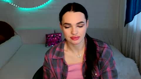 tasty_babyy online show from January 13, 8:44 am