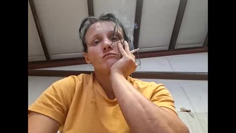tastypeach6989 online show from May 11, 7:11 pm