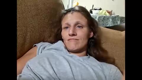 tastypeach6989 online show from April 26, 7:11 pm