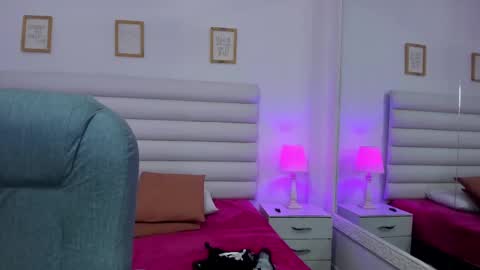 tatiana_arboleda online show from October 6, 11:28 am