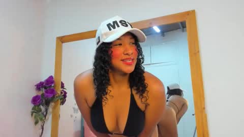 Snapshot of tattaonix chatting on October 12, 3:21 am Tattaonix online show from October 12, 3:21 am