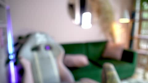 Nathalie Hardy  online show from February 1, 2:36 pm