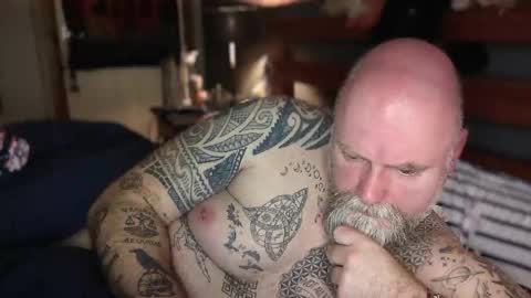 Tattooeddilf 01 online show from November 22, 3:05 am