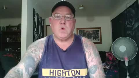 tattzsexy online show from March 2, 7:37 am