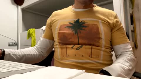 Tatuador40 online show from November 16, 11:29 pm