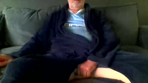 taxi910662 online show from October 15, 7:42 am