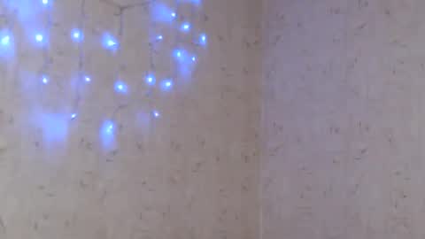 Taya online show from February 11, 8:23 pm