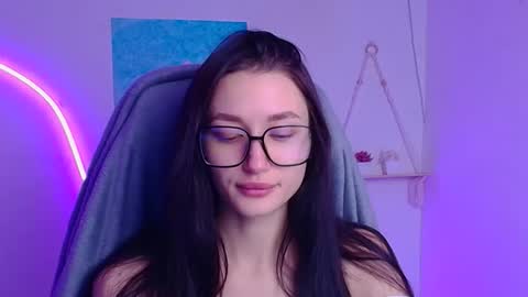 Taya online show from January 8, 6:30 am