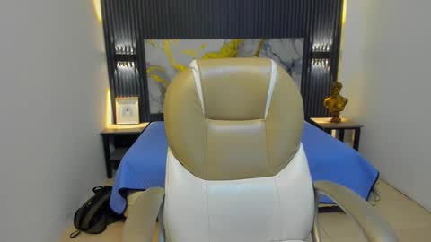 TAYLER online show from January 12, 5:14 am