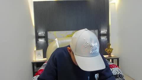 TAYLER online show from December 21, 4:41 am