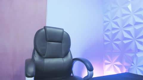 Taylor online show from January 13, 2:58 pm