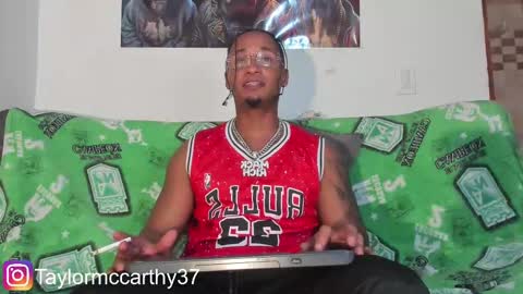 Snapshot of taylor_mccarthy_1 chatting on February 27, 3:29 am Taylor Mccarthy online show from February 27, 3:29 am