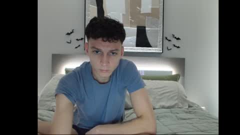 Snapshot of taylorcamz chatting on October 13, 12:56 am taylorcamz online show from October 13, 12:56 am