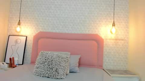 TAYLOR  online show from February 17, 3:49 am