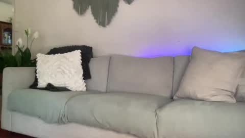 Taylor online show from March 17, 10:48 pm