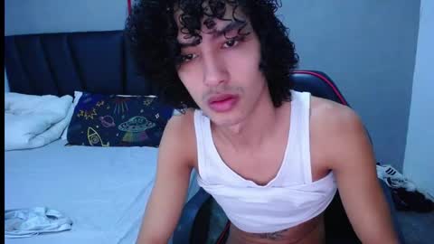 Tayron online show from November 22, 4:49 pm