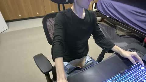 Snapshot of tbone_93 chatting on October 15, 1:31 am Tbone online show from October 15, 1:31 am