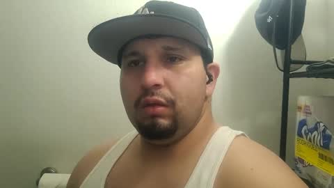 Snapshot of tboy833 chatting on December 6, 1:46 am Luis online show from December 6, 1:46 am