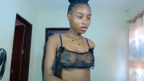 Snapshot of teasequeen01 chatting on October 11, 11:04 am queen online show from October 11, 11:04 am