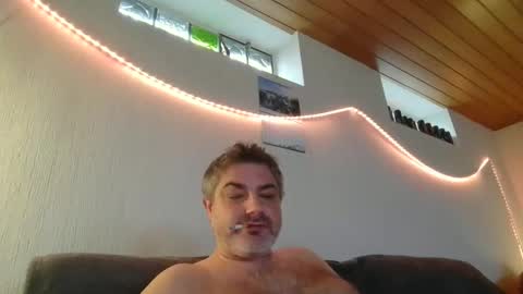 Snapshot of teeforyou chatting on January 31, 8:22 am Peter online show from January 31, 8:22 am