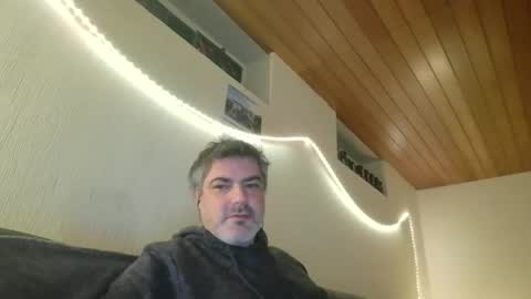 Snapshot of teeforyou chatting on February 18, 4:04 am Peter online show from February 18, 4:04 am