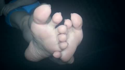 Viv West online show from November 13, 4:37 am