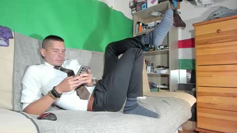 Virg Lszl online show from October 4, 4:49 pm