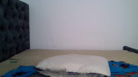 tiah online show from December 16, 3:14 am