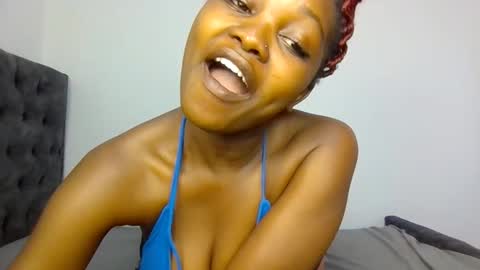 tiah online show from November 30, 4:08 am