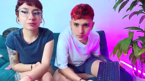 tender_dust online show from March 6, 9:09 pm