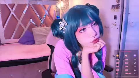 Terra Elowen online show from October 31, 1:33 pm