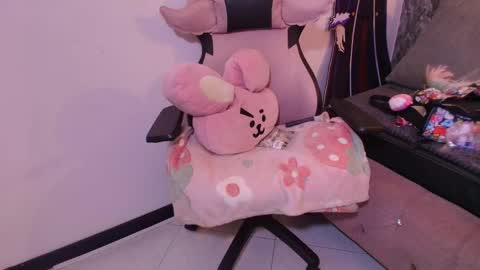 Terra Elowen online show from January 8, 11:38 am