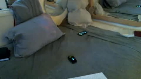 Axle online show from February 9, 4:29 pm