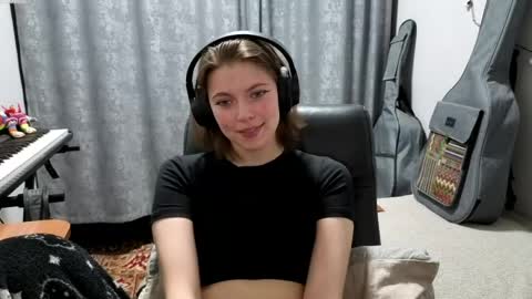 Anny Simpson online show from May 10, 8:26 pm