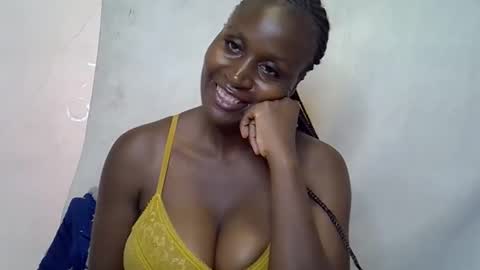 terriam online show from December 15, 8:49 pm