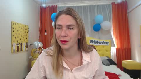 Snapshot of tessadaybreak chatting on September 26, 7:16 am tessadaybreak online show from September 26, 7:16 am