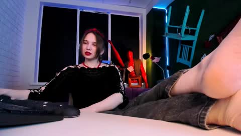 Tessa online show from November 15, 9:11 am