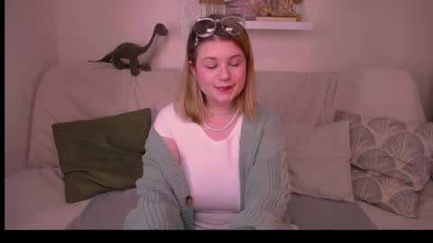 Snapshot of tesspleasure chatting on January 22, 6:31 am TESSA online show from January 22, 6:31 am