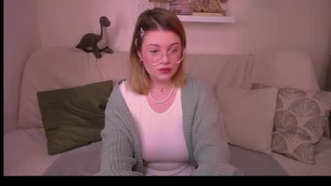 Snapshot of tesspleasure chatting on January 22, 3:31 am TESSA online show from January 22, 3:31 am