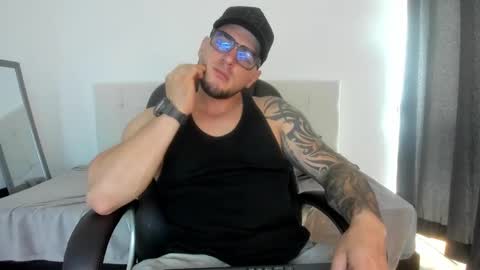 Snapshot of teylor_creed chatting on October 13, 7:05 pm teylor creed online show from October 13, 7:05 pm