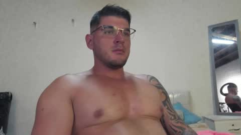 Snapshot of teylor_creed chatting on February 8, 10:40 pm teylor creed online show from February 8, 10:40 pm