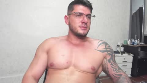 Snapshot of teylor_creed chatting on February 4, 10:45 pm teylor creed online show from February 4, 10:45 pm