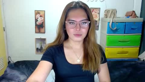 Snapshot of tgirlselena chatting on October 17, 2:10 pm tgirlselena online show from October 17, 2:10 pm