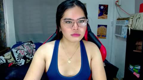 tgirlselena online show from February 9, 12:47 am