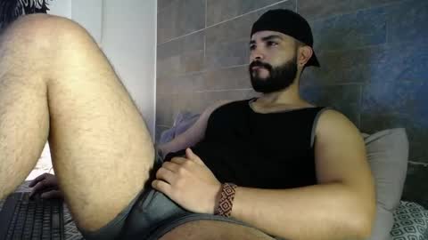 th1ago828986 online show from May 7, 2:29 am