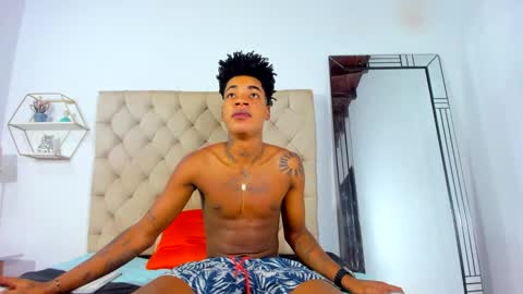 thabo_ebony online show from March 2, 10:59 pm