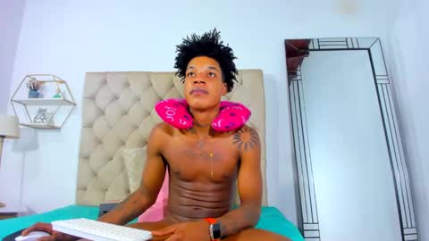 thabo_ebony online show from January 26, 4:30 am