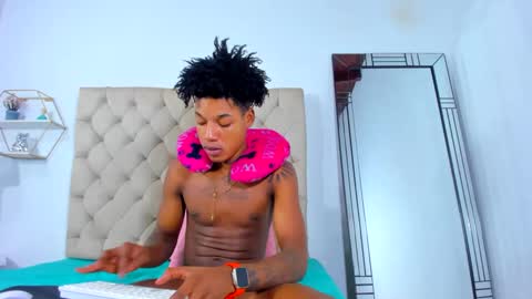 thabo_ebony online show from January 28, 2:11 am